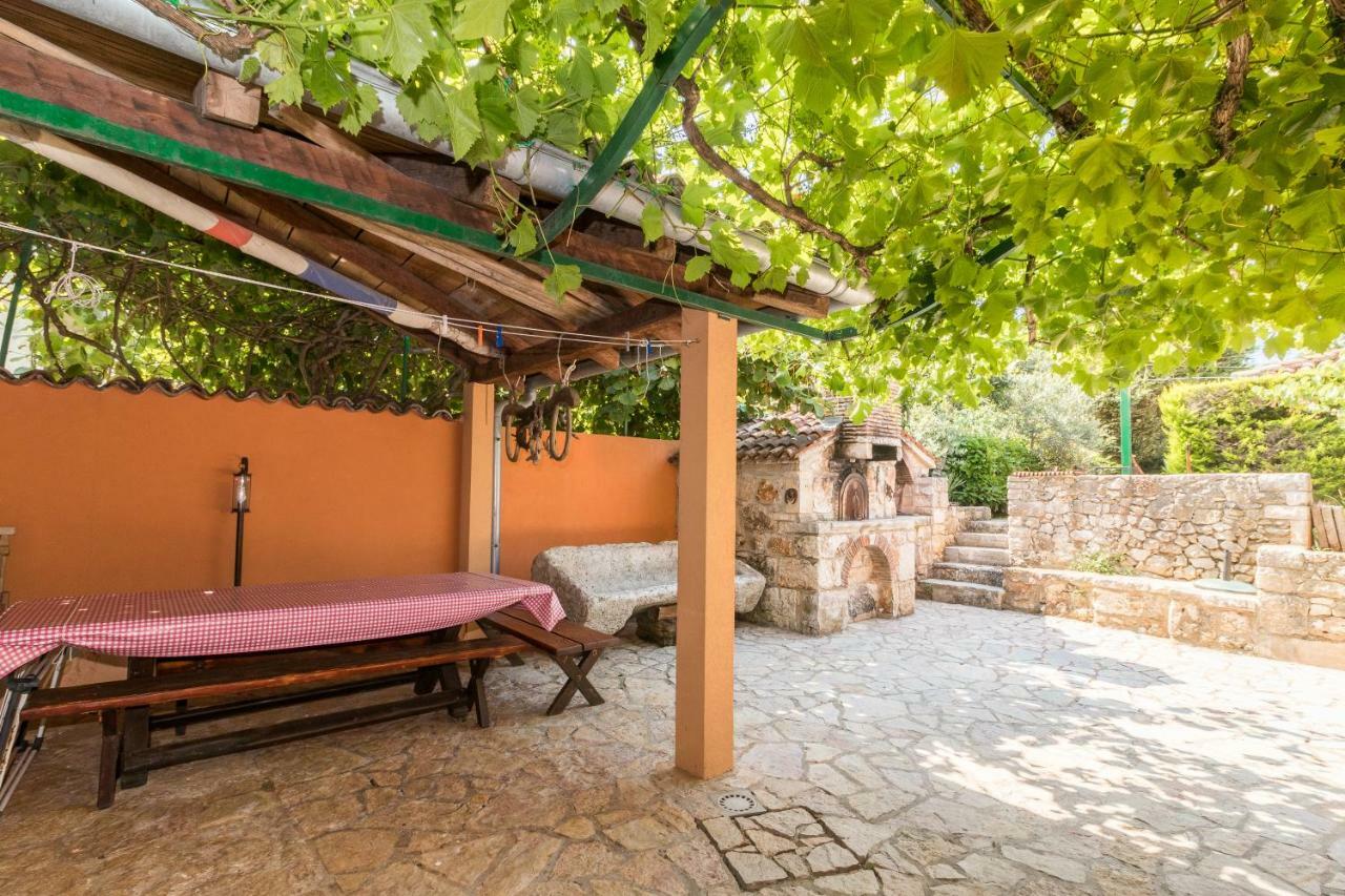 Country House Apartments Pula Exterior photo